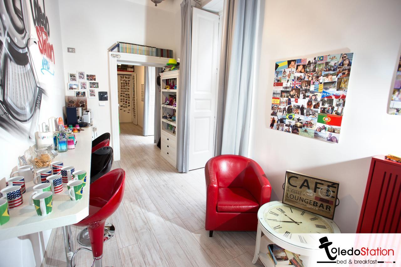 Toledostation B&B Napoli Esterno foto